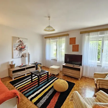 Appartement J&j - 50 M From The