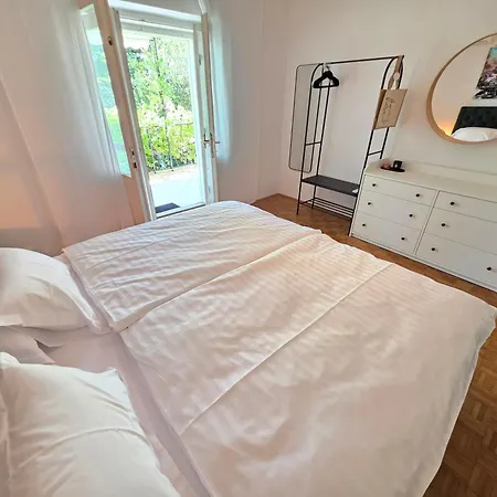 Appartement J&j - 50 M From The *
